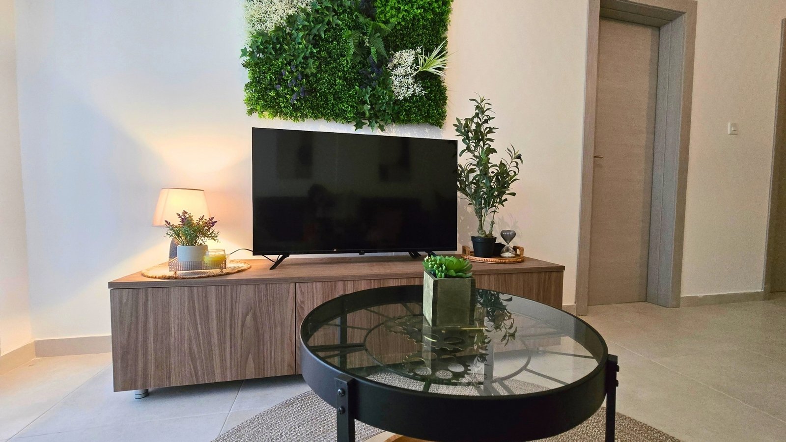 Apt4-Living-Room-Kitchen-12