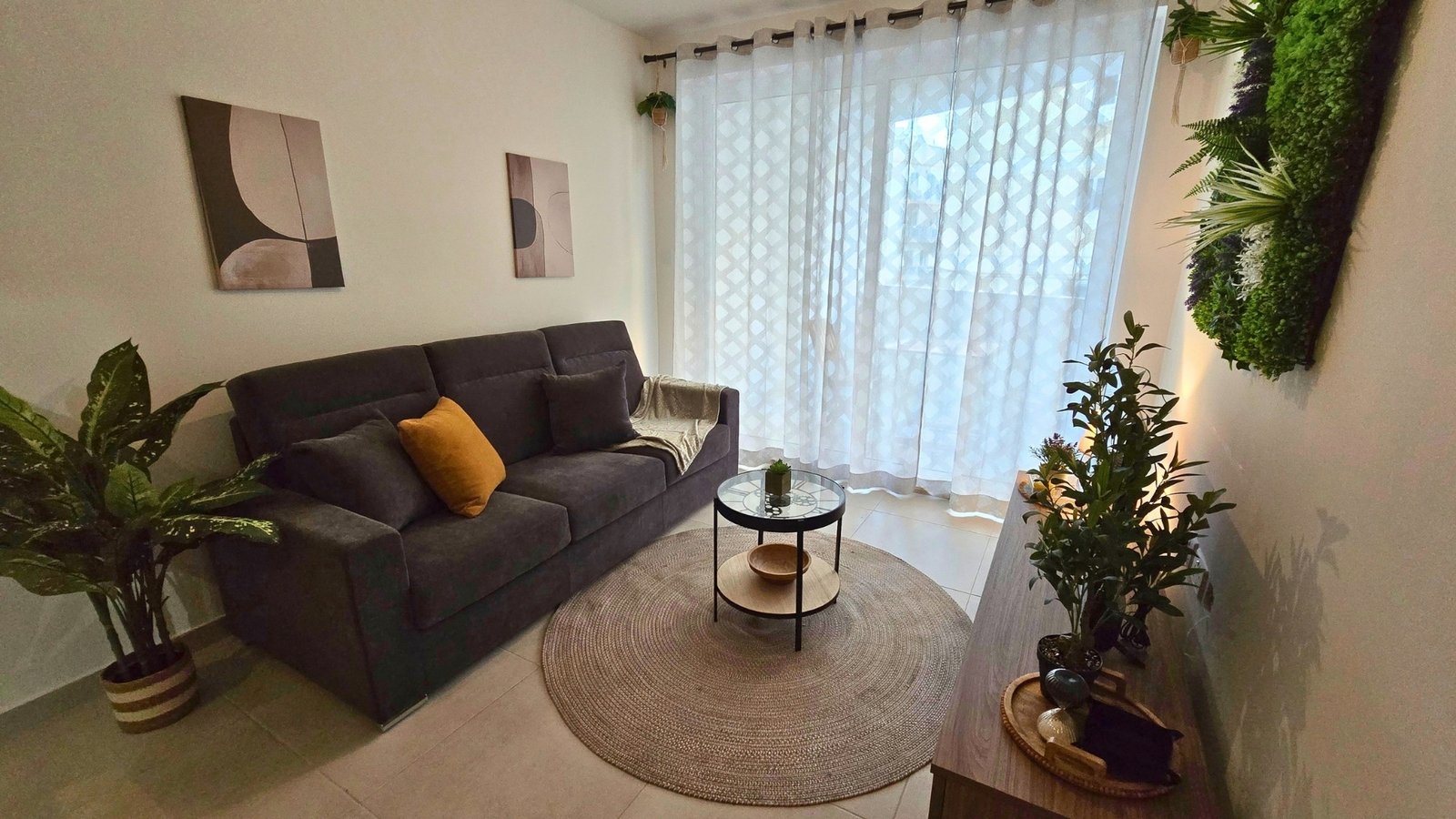Apt4-Living-Room-Kitchen-17