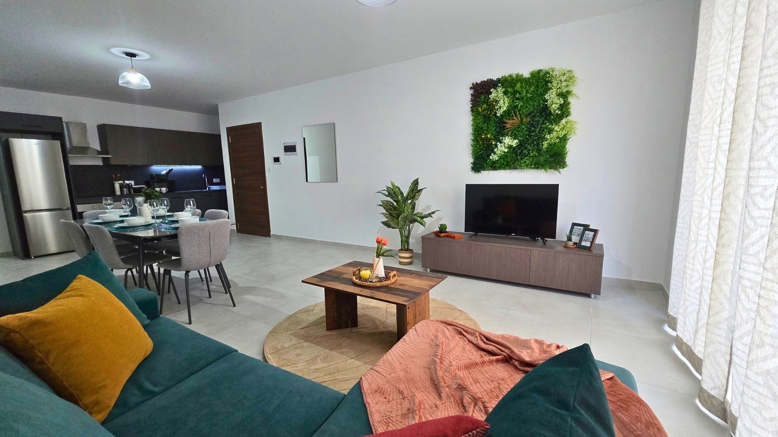 Apt6-Living-Room-Kitchen-04