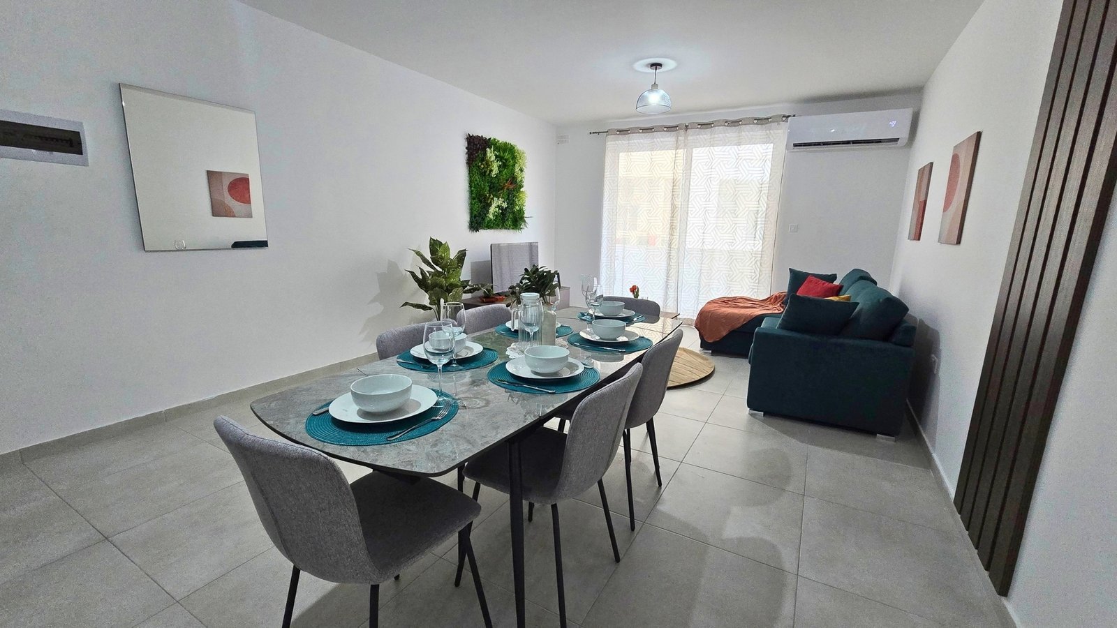 Apt6-Living-Room-Kitchen-12