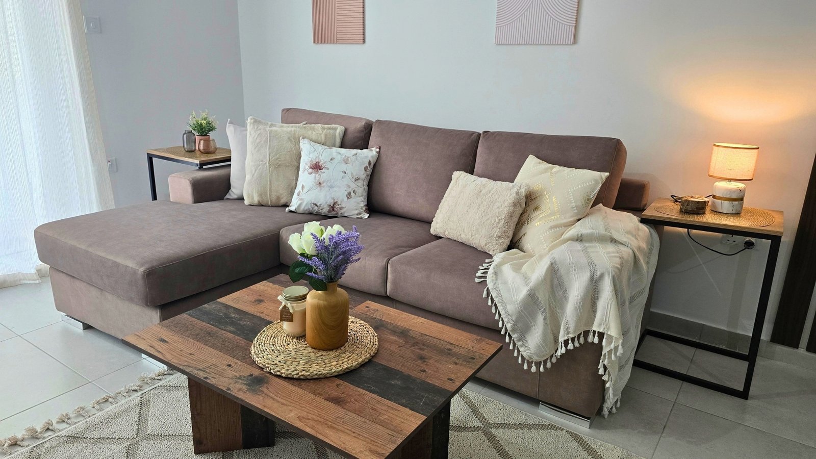 Apt9-Living-Room-Kitchen-10