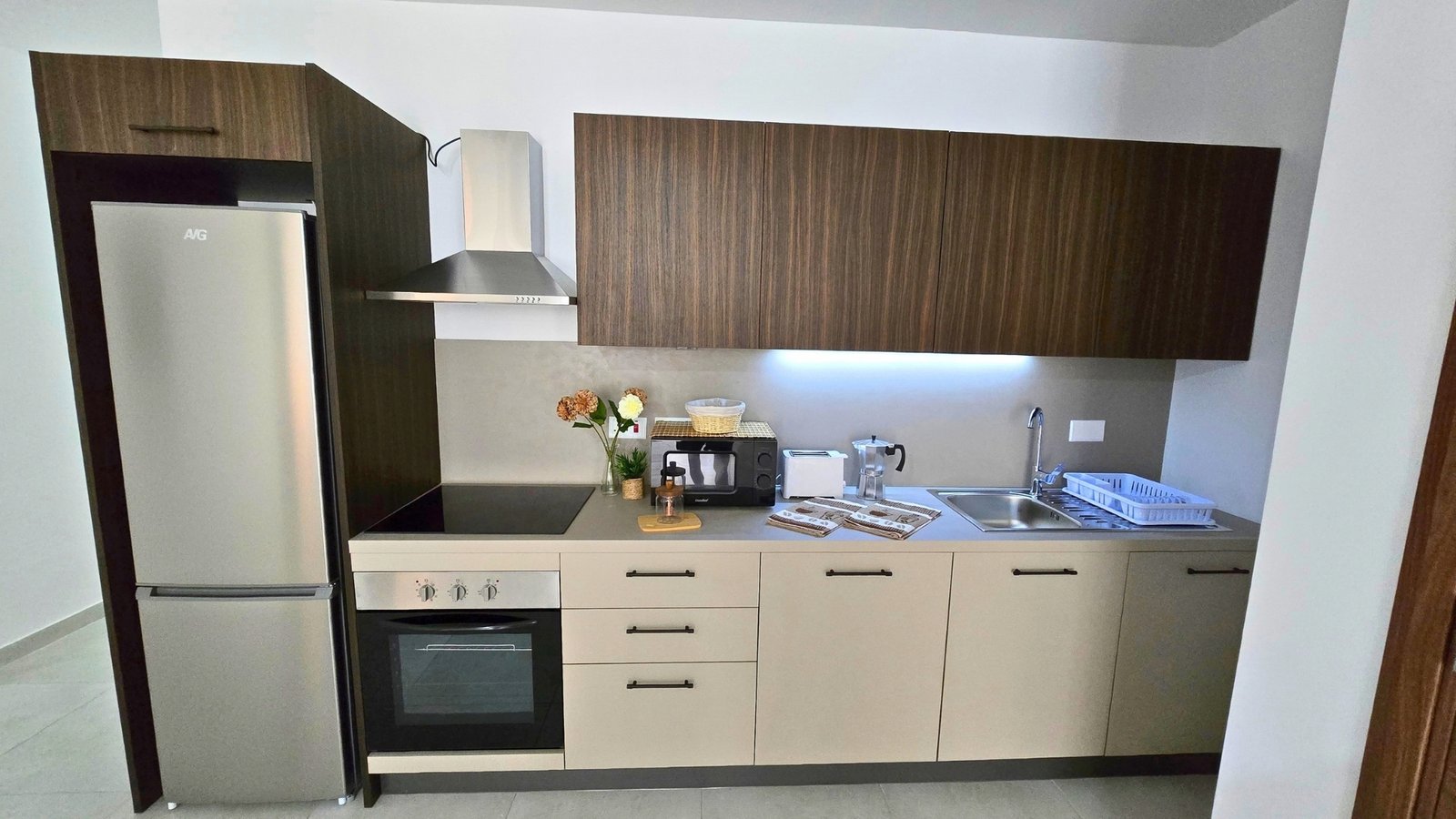 Apt9-Living-Room-Kitchen-14